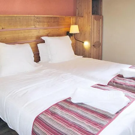 Дом отдыха Les Menuires Sleeps 9 Pool Wifi *
