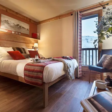 Дом отдыха Les Menuires Sleeps 9 Pool Wifi Сен-Мартен-де-Бельвиль
