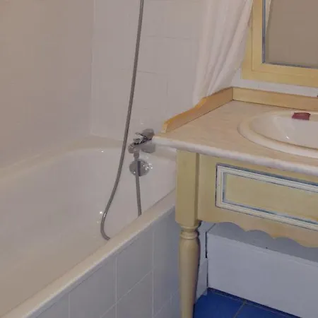 Les Menuires Sleeps 9 Pool Wifi Дом отдыха *