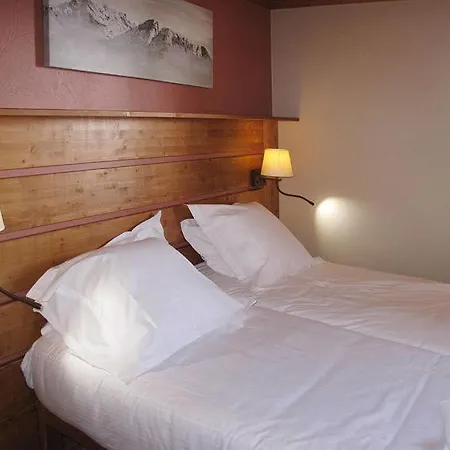 Les Menuires Sleeps 9 Pool Wifi Сен-Мартен-де-Бельвиль